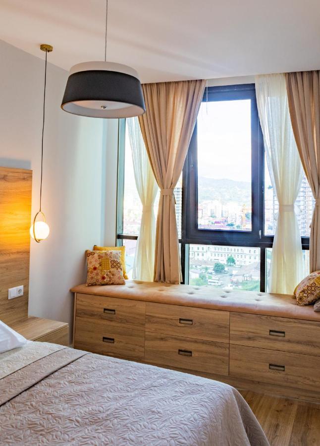 Entire Flat With City Skyline View - Two Bedrooms Batumi Bagian luar foto